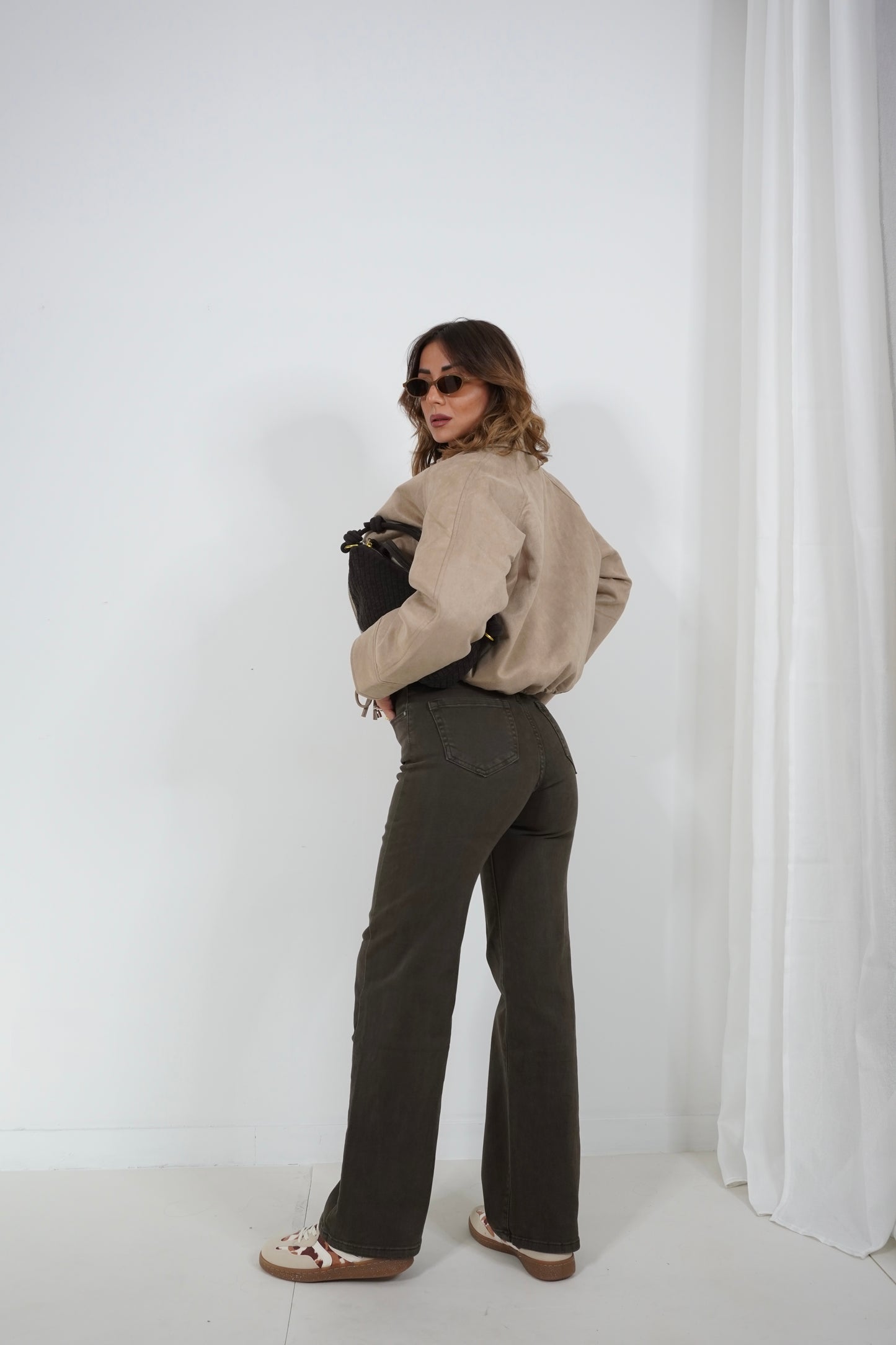 Jeans bootcut marrone 70573