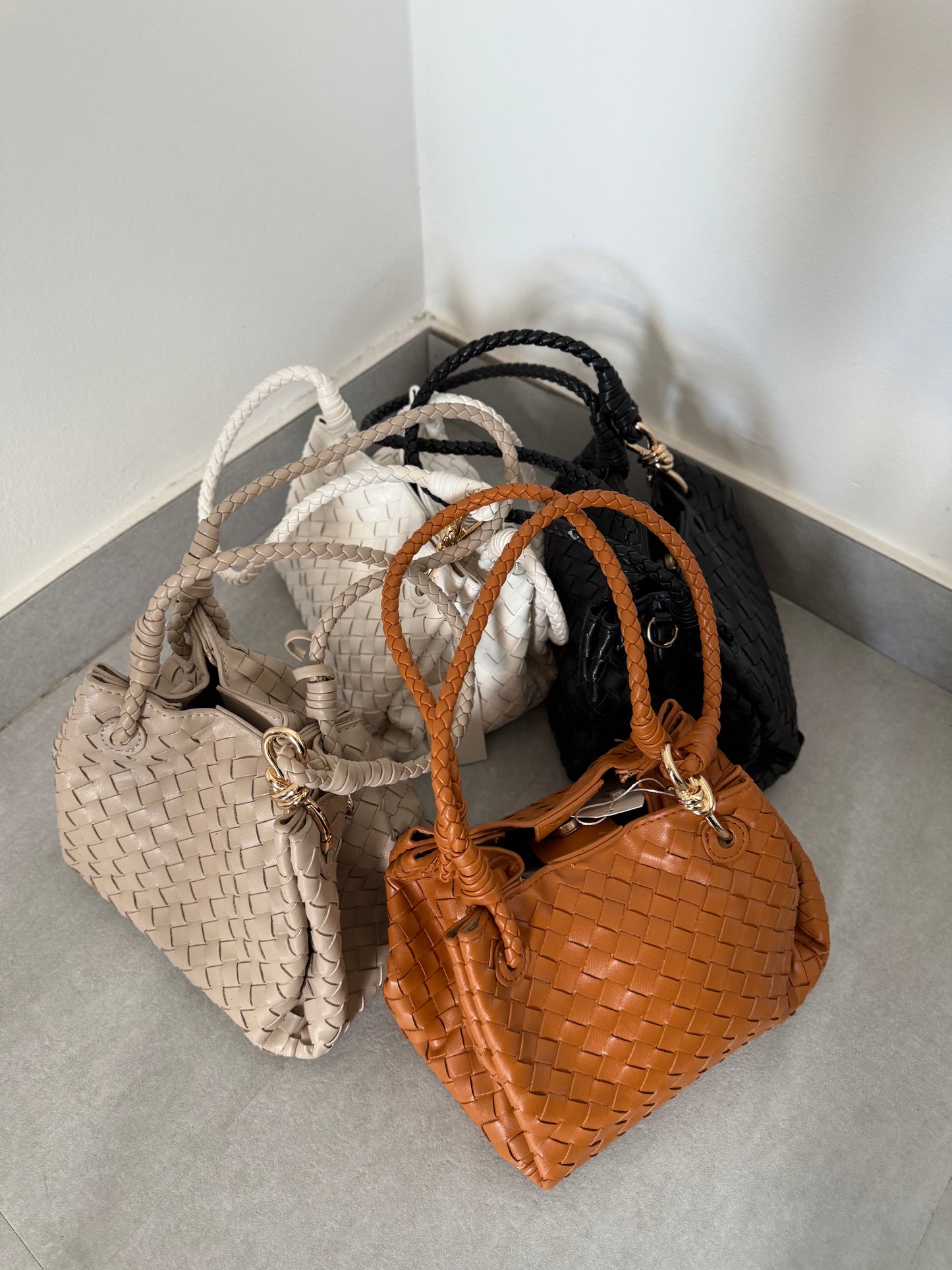 Borsa a spalla CESTA