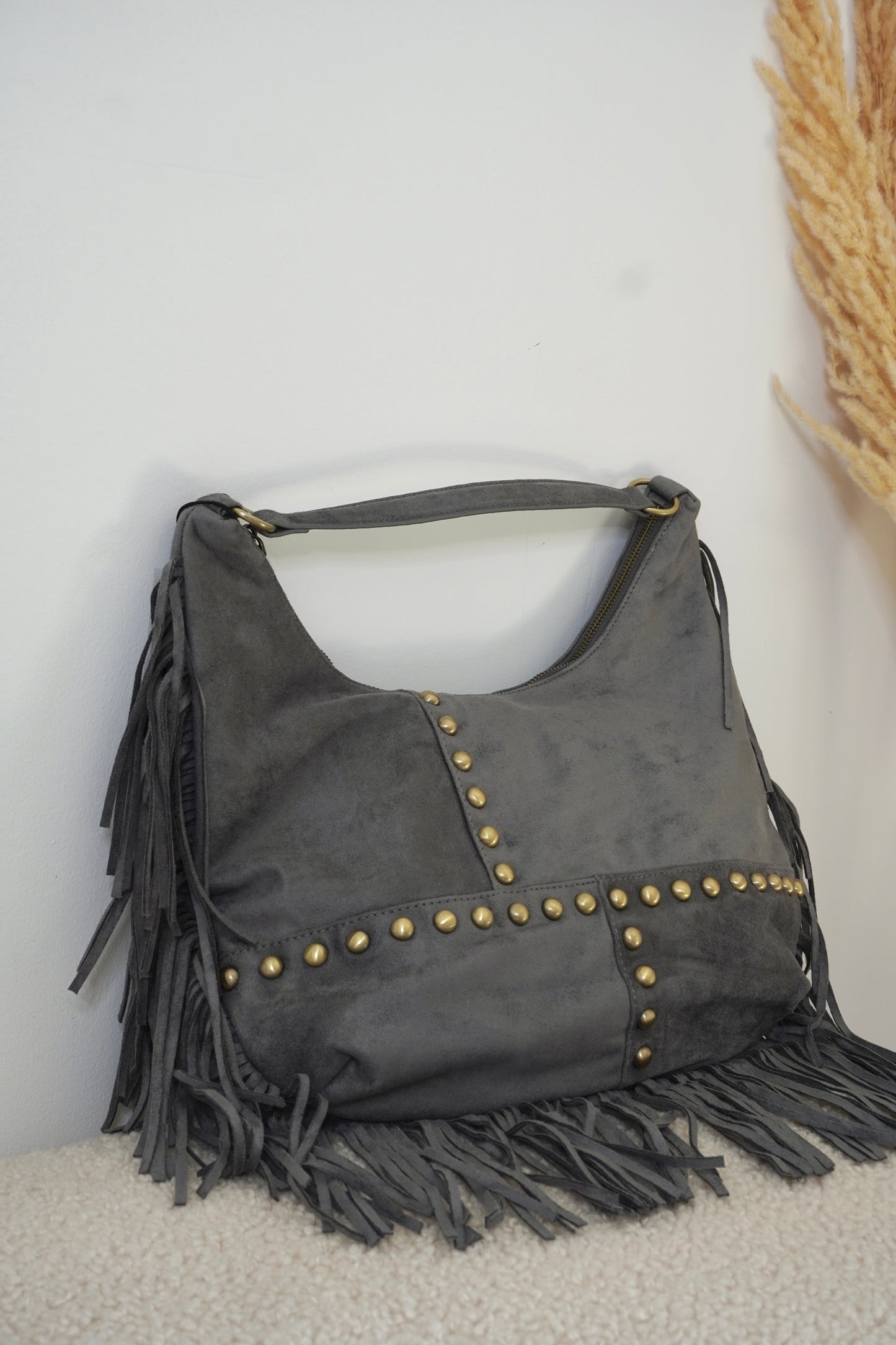 Borsa borchie e frange D3700